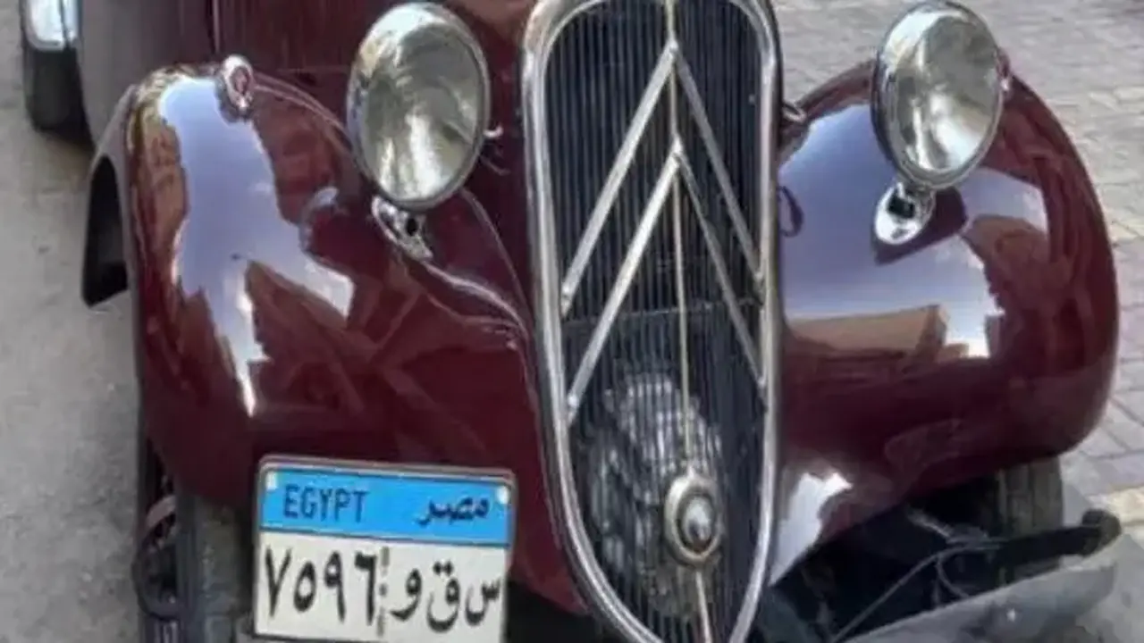 بمليون جنيه.. عرض سيارة ملك الطرب المصري موديل 1952 للبيع في مزاد علني